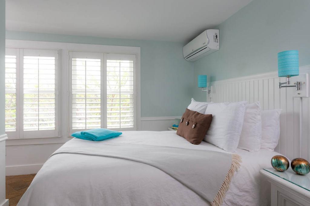 Vineyard Square Hotel And Suites Edgartown Ruang foto