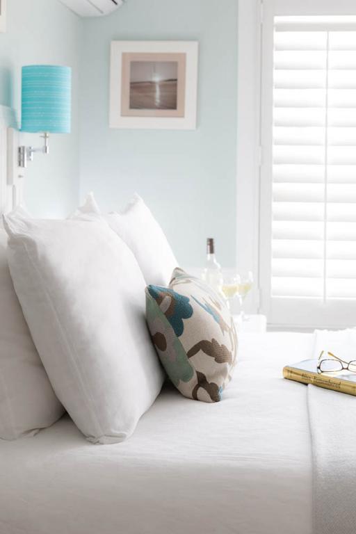 Vineyard Square Hotel And Suites Edgartown Ruang foto
