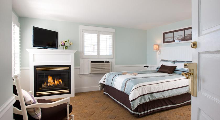 Vineyard Square Hotel And Suites Edgartown Bagian luar foto